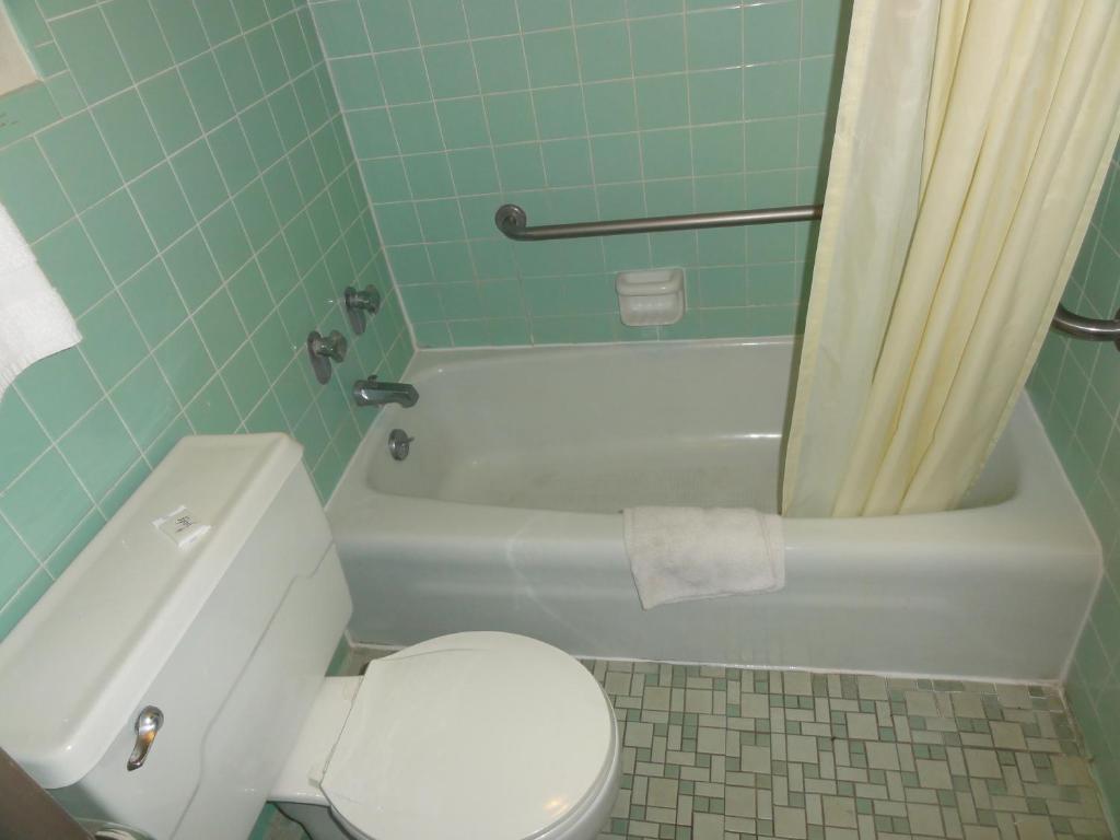 Budget Inn Селма Стая снимка