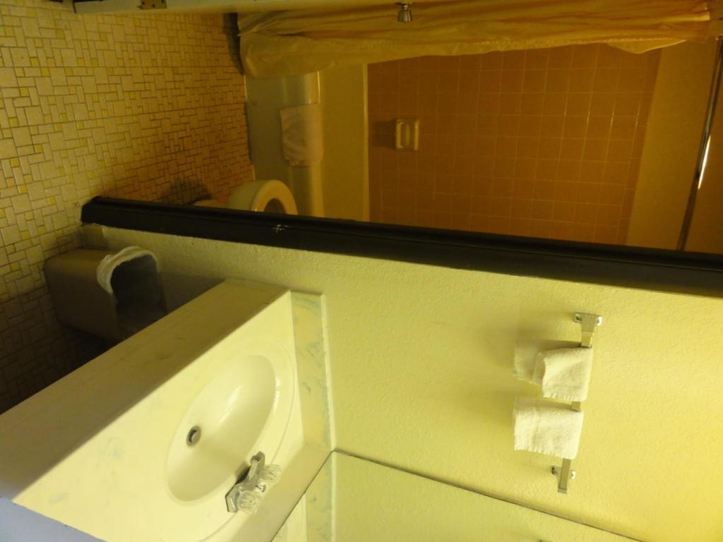 Budget Inn Селма Стая снимка